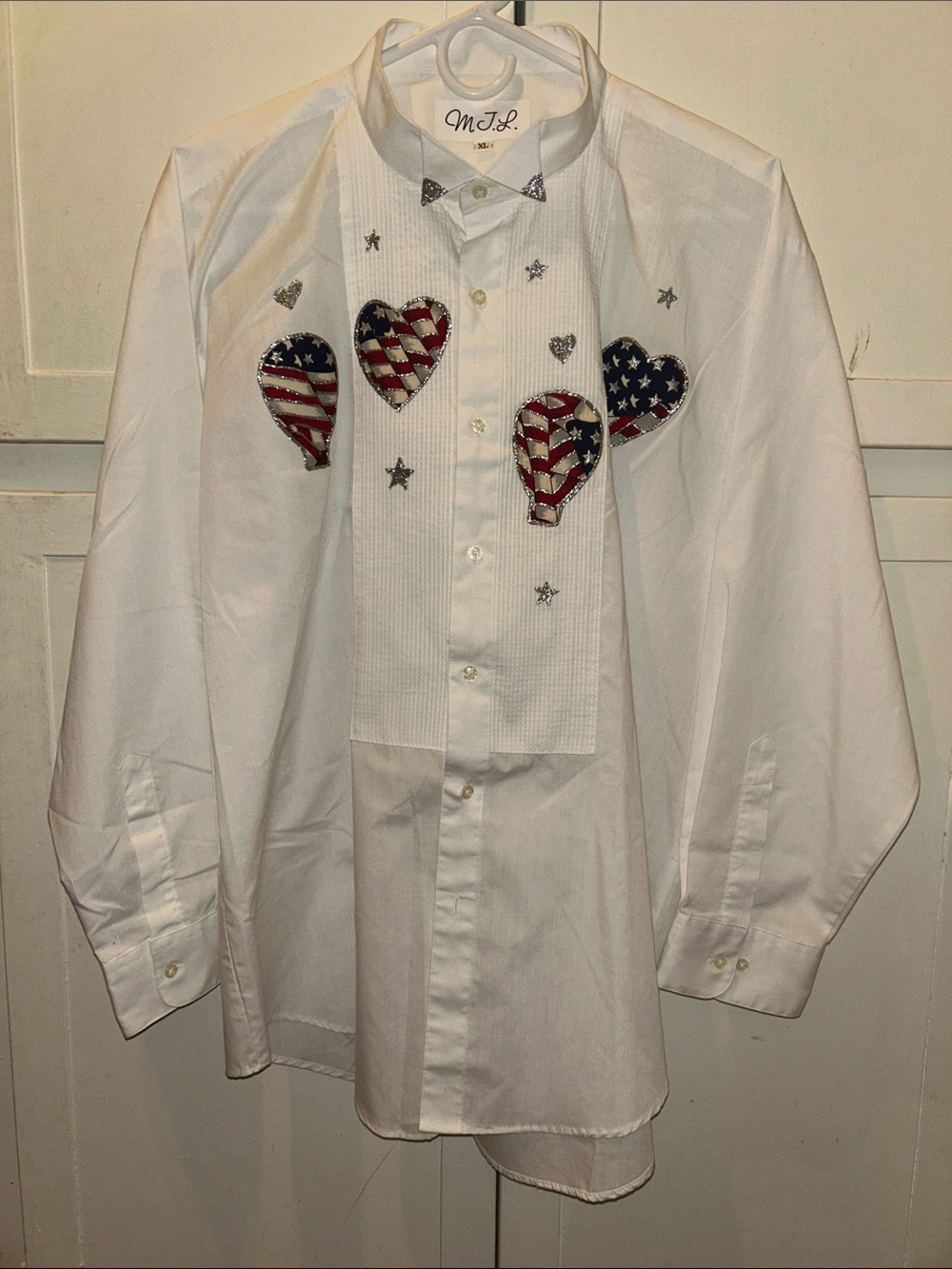 White Embroidered Heart Appliqué Dress Shirt